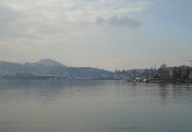 Blick über den See zum KKL und zur Kapellbrücke